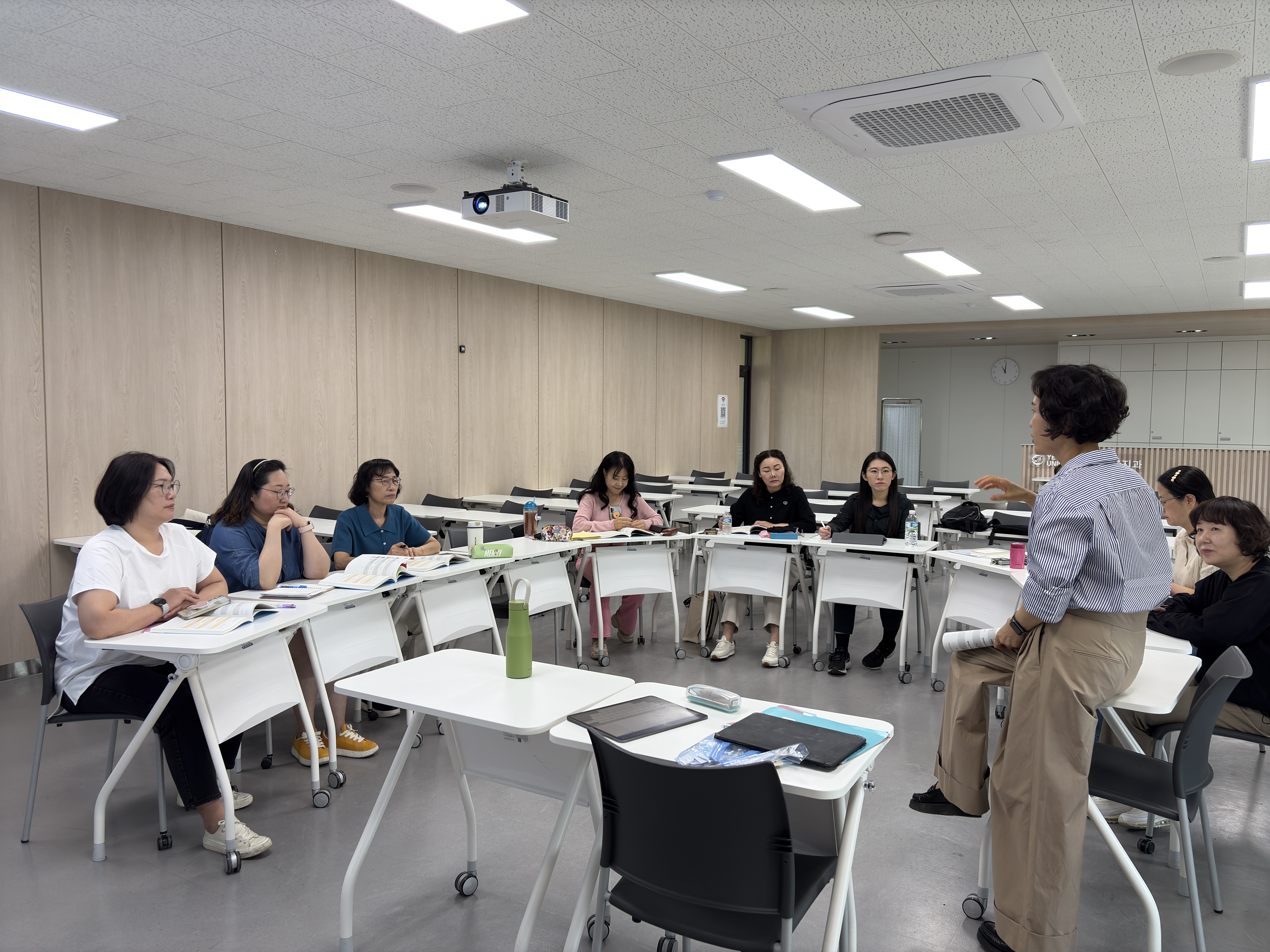 250513 영어회화사진 2.jpg