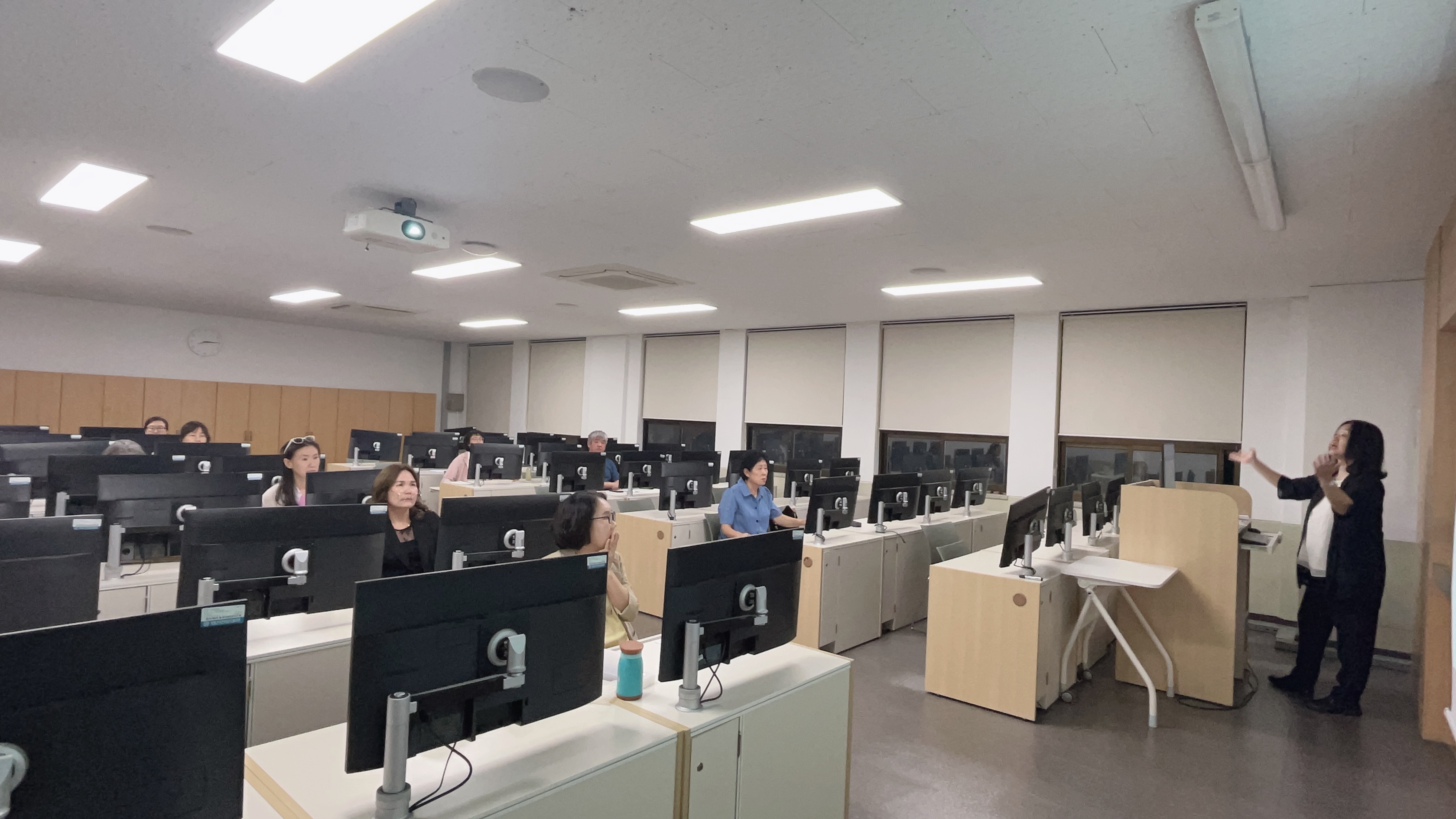 250918 컴퓨터 기초과정 사진 3.jpg